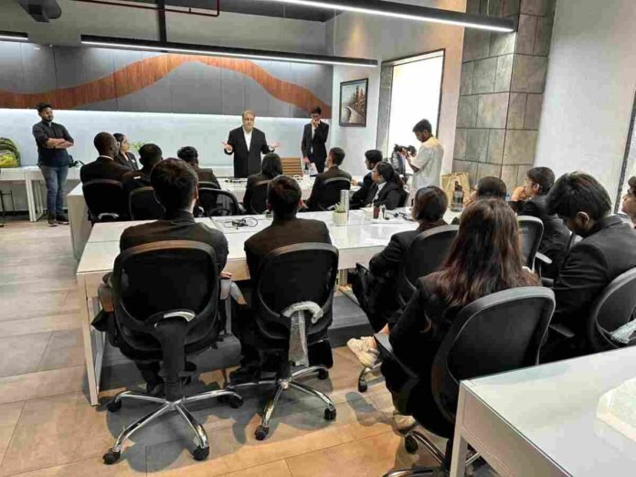 Jotwani Associates Invites Employees to Enjoy Jolly LLB 3 or Courtroom Comedy Break: Jotwani Associates Covers Jolly LLB 3 Tickets for Staff New Delhi: Jotwani Associates, a leading New Delhi law firm with more than 55 Advocates, has announced a special initiative to celebrate and appreciate the dedication of its associates. The firm is sponsoring a Movie Day for all employees and their significant others with complimentary tickets to the much-awaited film Jolly LLB 3. Speaking about the initiative, Mr. Dinesh Jotwani, Founder of Jotwani Associates, stated: 